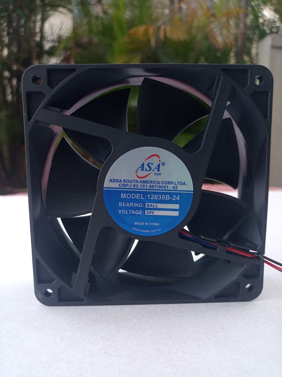 D123 — Microventilador DC 120×120×38mm
