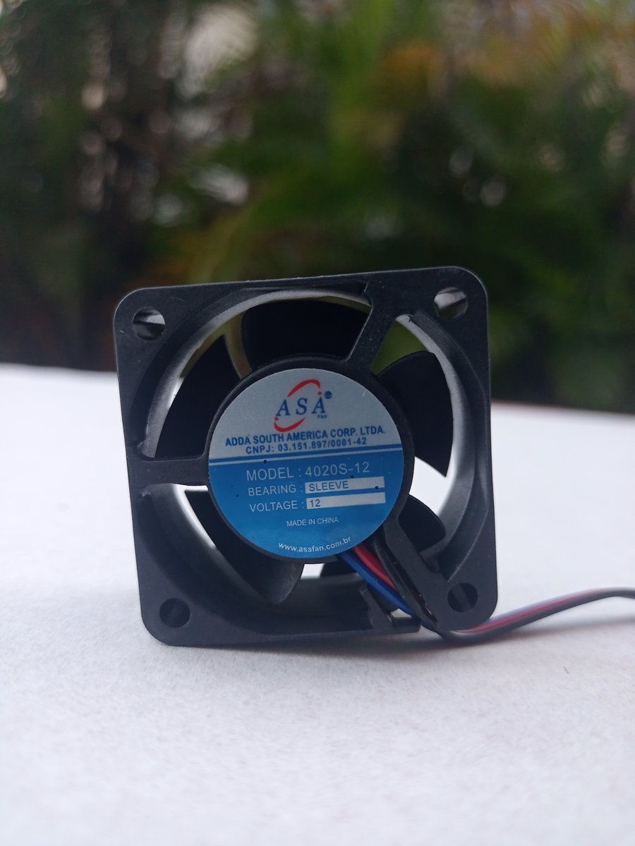 D41 — Microventilador DC 40×40×20mm
