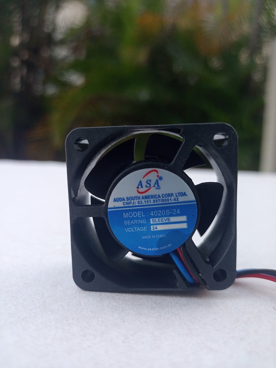D44 — Microventilador DC 40×40×20mm
